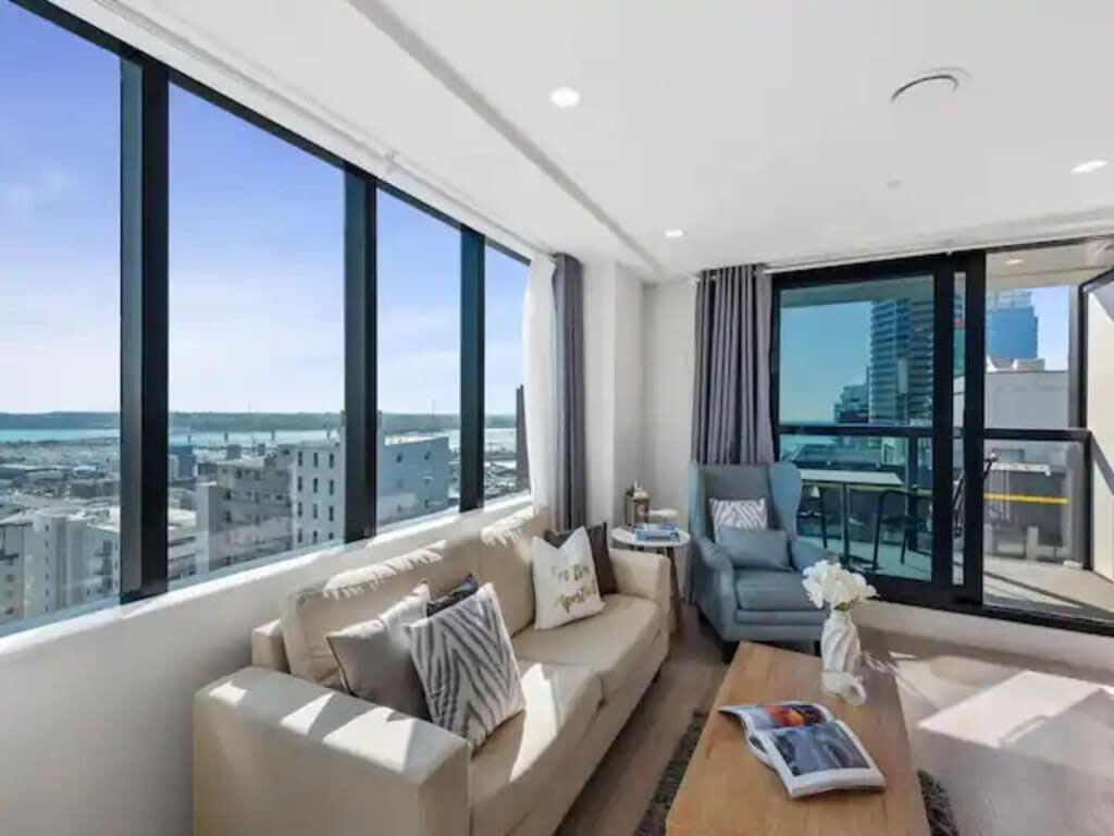 Just Opposite To Sky Tower , 2 Bed 2 Bath In Cbd Apartment Auckland Ngoại thất bức ảnh
