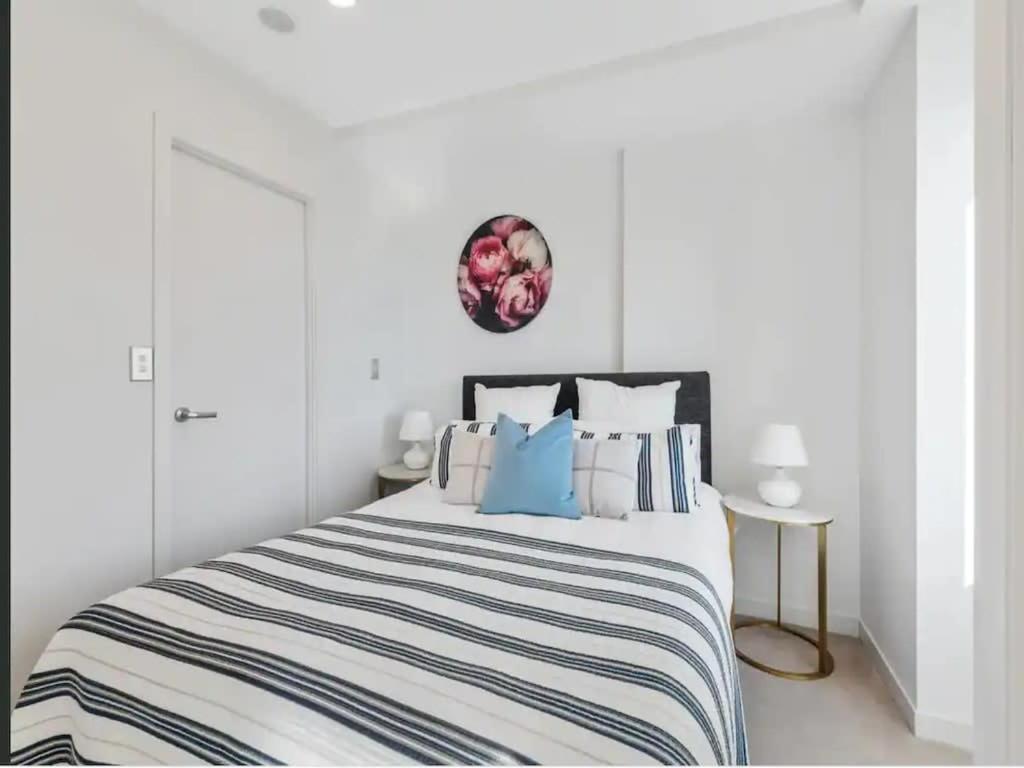 Just Opposite To Sky Tower , 2 Bed 2 Bath In Cbd Apartment Auckland Ngoại thất bức ảnh